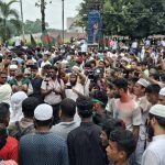 জুলাই ঘোষণাপত্র শুনতে মানিক মিয়া অ্যাভিনিউয়ে মানুষের ঢল