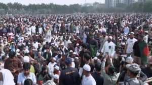 ওসমান হাদির জানাজায় মানুষের ঢল,অংশ নিলেন প্রধান উপদেষ্টা