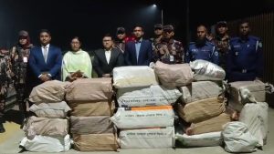 কুমিল্লার সীমান্ত এলাকাসহ রেলস্টেশনে অভিযান চালিয়ে বিপুল পরিমাণ অবৈধ ভারতীয় পণ্য ও মাদক জব্দ
