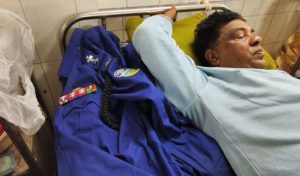 ময়মনসিংহে পুলিশকে কুপিয়ে আসামি ছিনতাই, আহত ৫