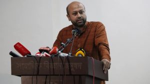 টক শো ও আইন ব্যবসায় ফুয়াদের বার্ষিক আয় ৭ লক্ষাধিক টাকা