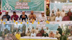 কুমিল্লায় জাতীয় সাংবাদিক সংস্থার উদ্যোগে গুণীজনদের সম্মানে ইফতার মাহফিল