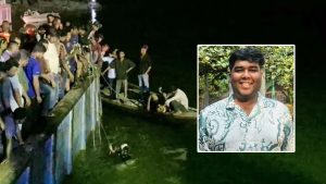 দৌলতদিয়ায় বাসডুবির ঘটনায় নিহত বেড়ে ১৪;খোঁজ মিলছে না জাবি শিক্ষার্থী রাইয়ান ও তার ভাগ্নির, মারা গেছেন মা