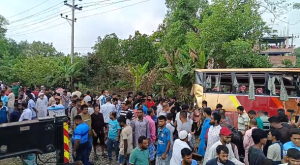 কুমিল্লায় ১২ জন নিহতের ঘটনায় দুই গেটম্যান বরখাস্ত, তিন তদন্ত কমিটি গঠন