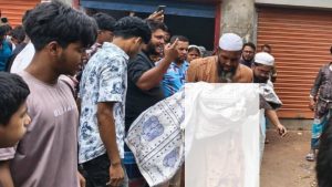 দেবিদ্বারে বাবার মোটরসাইকেল থেকে ছিটকে পড়ে শিশুর মৃত্যু