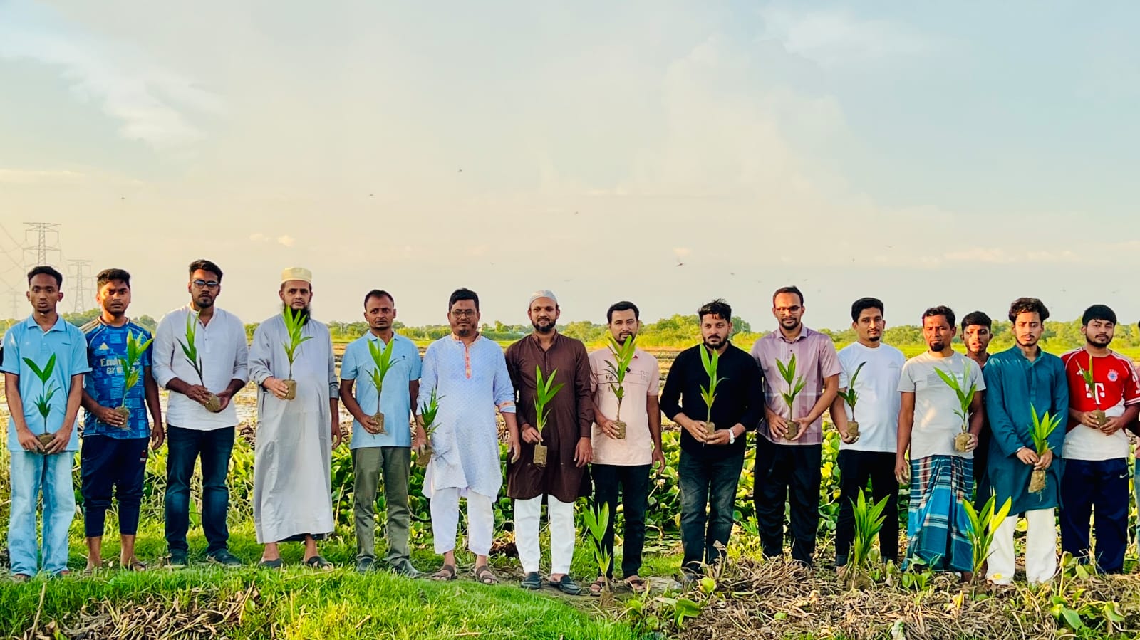 বুড়িচংয়ে খাড়াতাইয়া যুবসমাজের উদ্যোগে ২০০ সুপারি গাছের চারা রোপণ