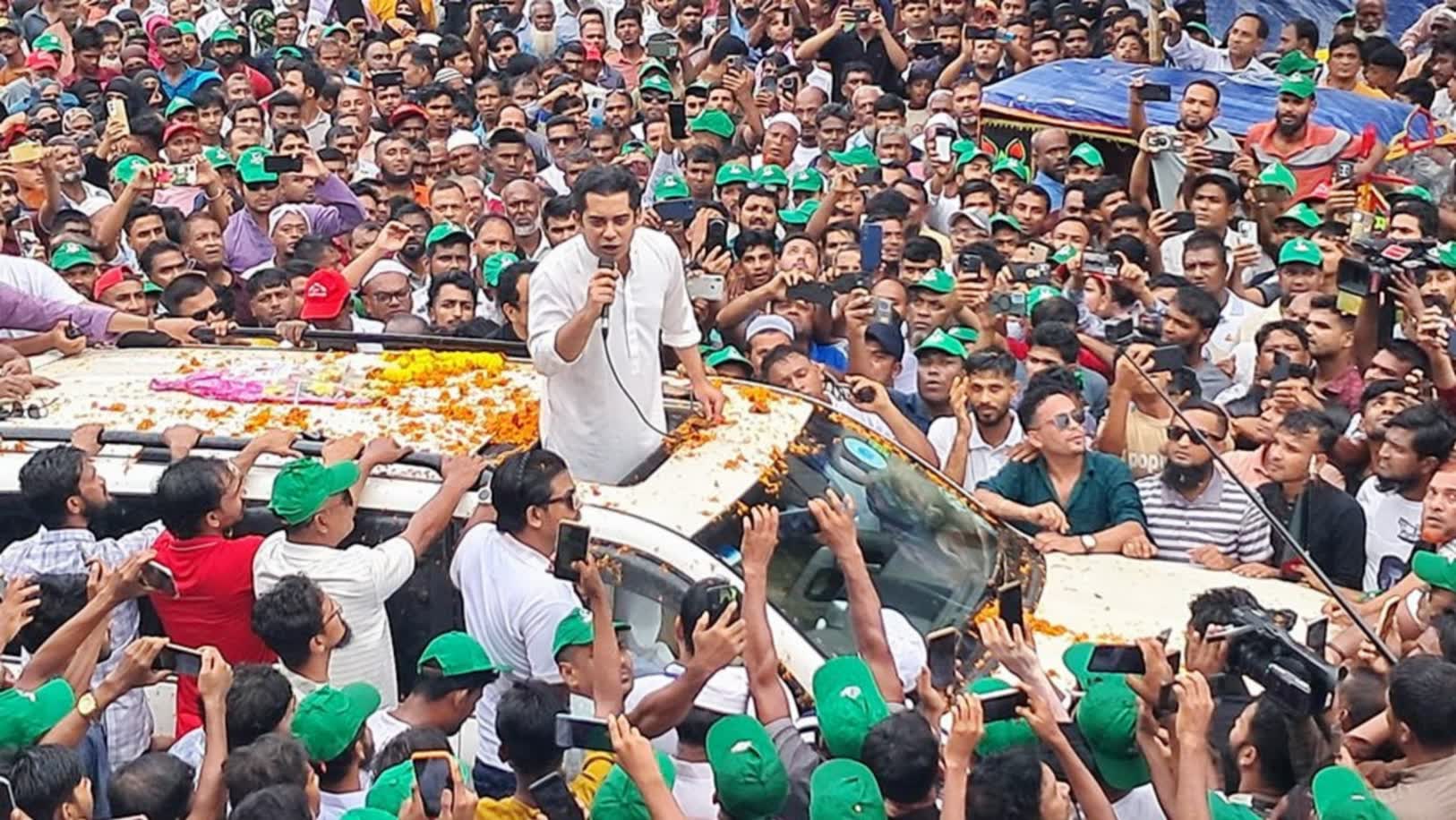 আমি আপনাদের কথা দিচ্ছি, চোর-সন্ত্রাসী আমার দলের না;ব্যারিস্টার আন্দালিভ রহমান পার্থ