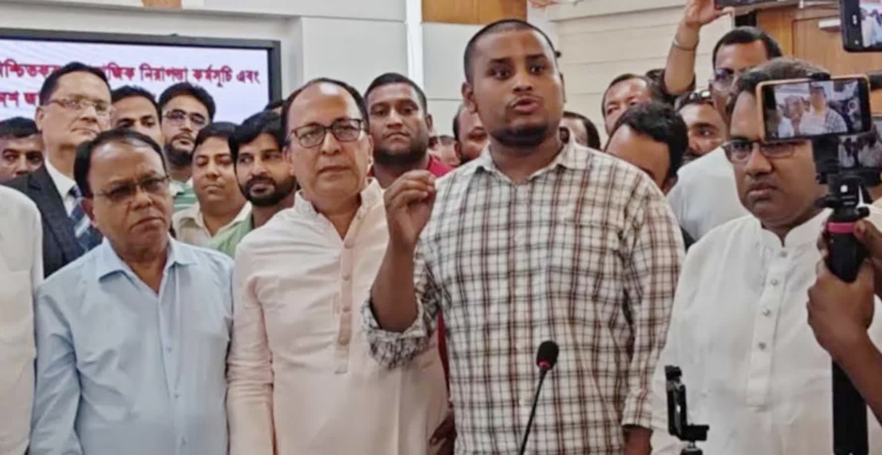 কুমিল্লা বিভাগ নিয়ে আঞ্চলিক বিদ্বেষে জড়ানো যাবে না: হাসনাত আবদুল্লাহ এমপি