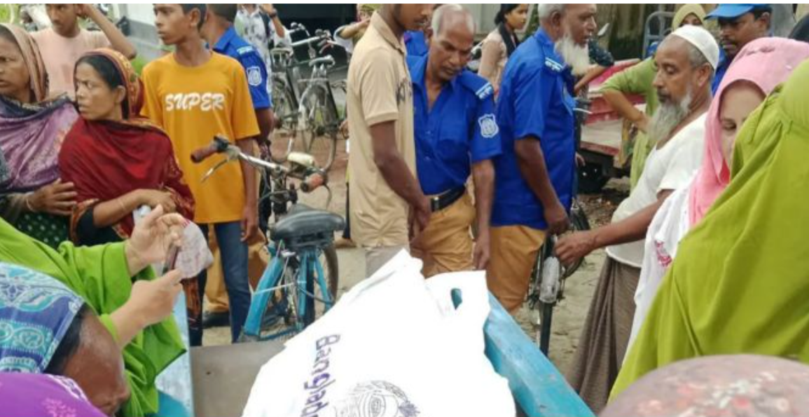 মাদ্রাসায় সন্তানকে রেখে ফেরার পথে বাসের ধাক্কায় প্রাণ গেল হিসাবরক্ষক পিতার