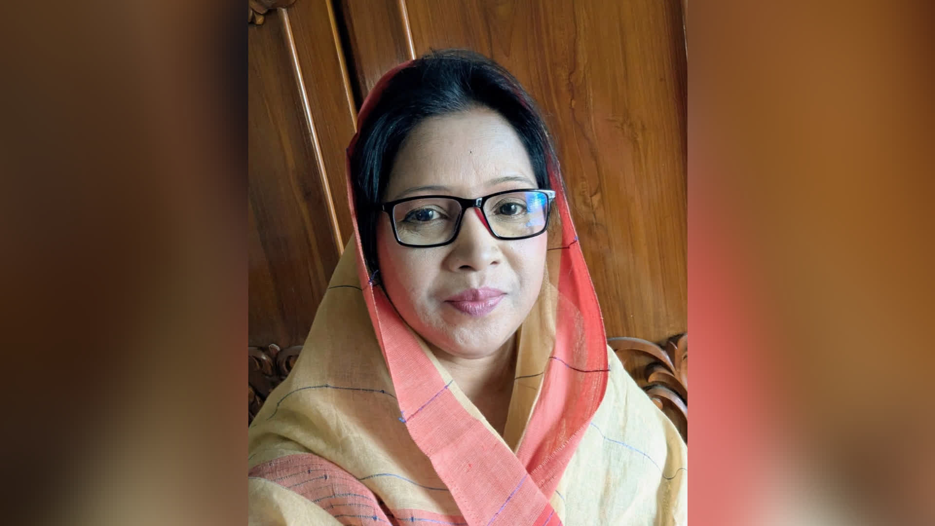 কুমিল্লায় সাবেক মহিলা ভাইস চেয়ারম্যান আ.লীগ নেত্রী হোসনে আরা বকুল গ্রেপ্তার