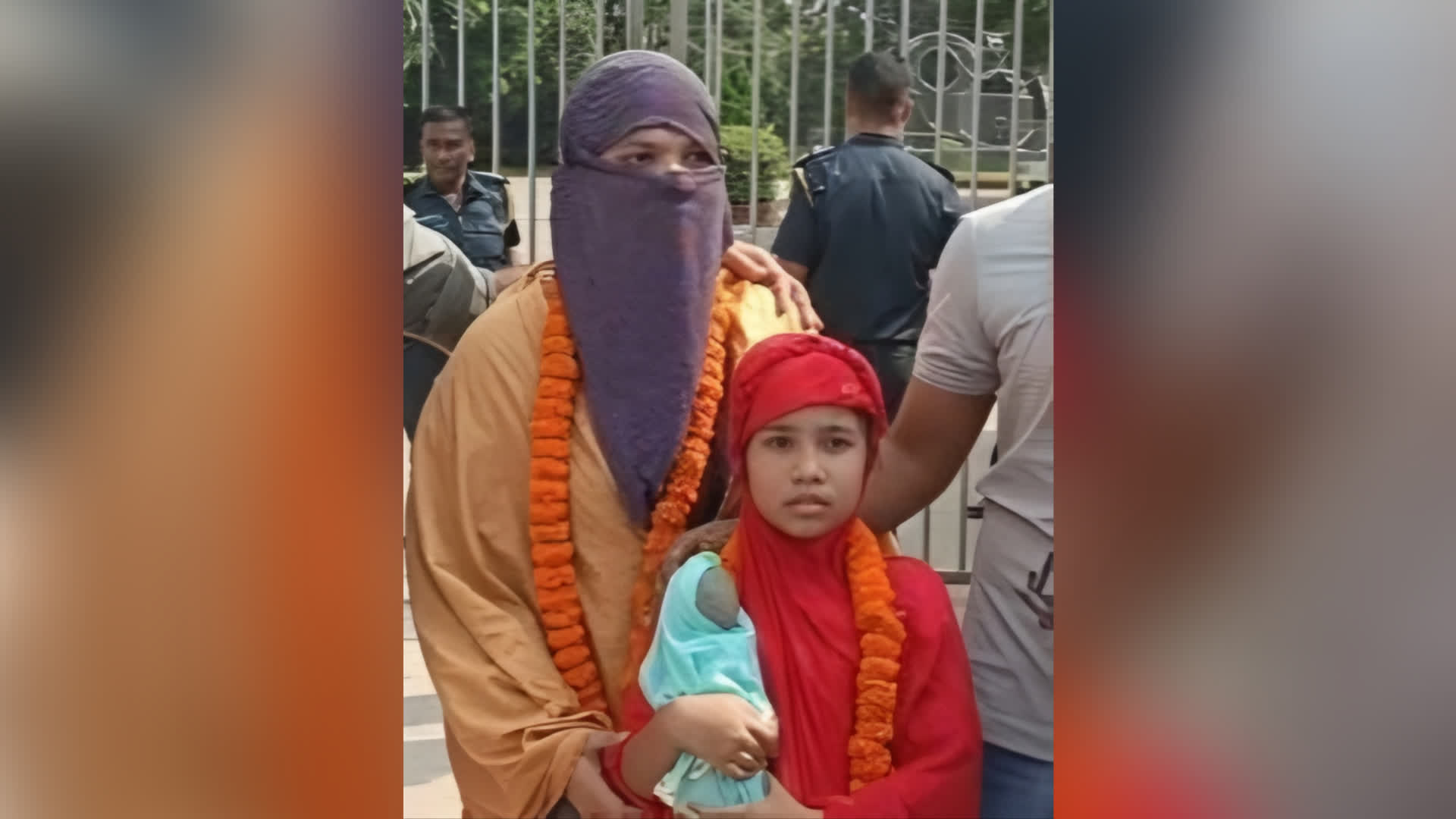 ৭ বছর পর মায়ের সাথে জেল থেকে মুক্তি পেলেন মোবাশ্বেরা খানম রাথী