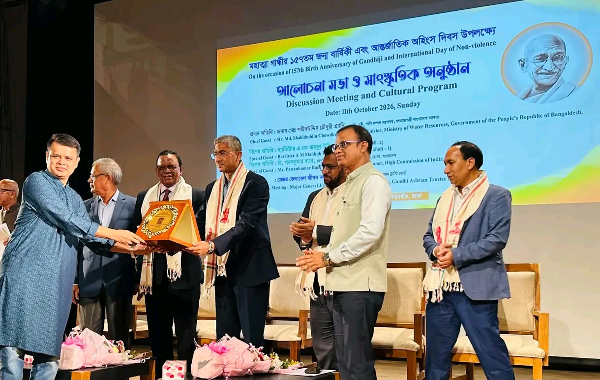 মহাত্মা গান্ধী গুডউইল অ্যাওয়ার্ড পেলেন কালের কণ্ঠের ফারুক মেহেদী