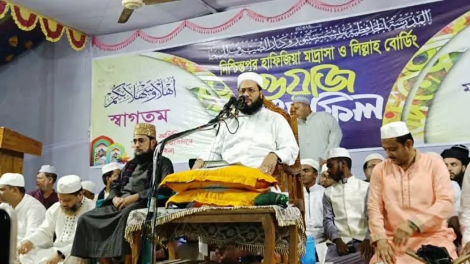 ‘সবচেয়ে খারাপ বাংলাদেশের সাংবাদিকগুলো, এগুলোরে কুত্তার মতো পেটানো দরকার’